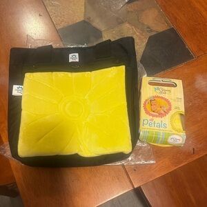 Blooming Baby diaper bag & wash cloths